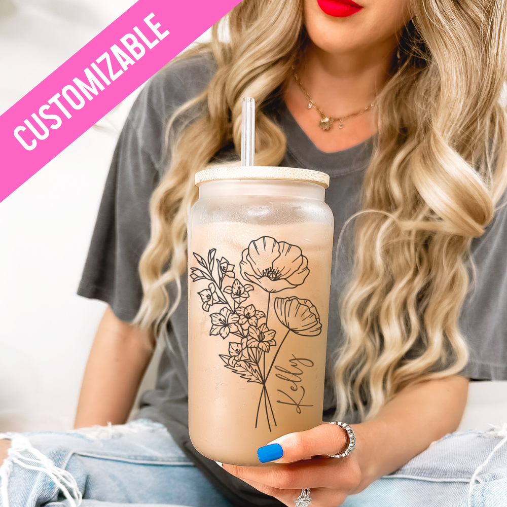 Personalized Birth Flower Iced Coffee Cup – Custom Name Glass Tumbler with Lid &amp; Straw, Aesthetic Floral Cold Brew Cup Gift for Coffee Lovers