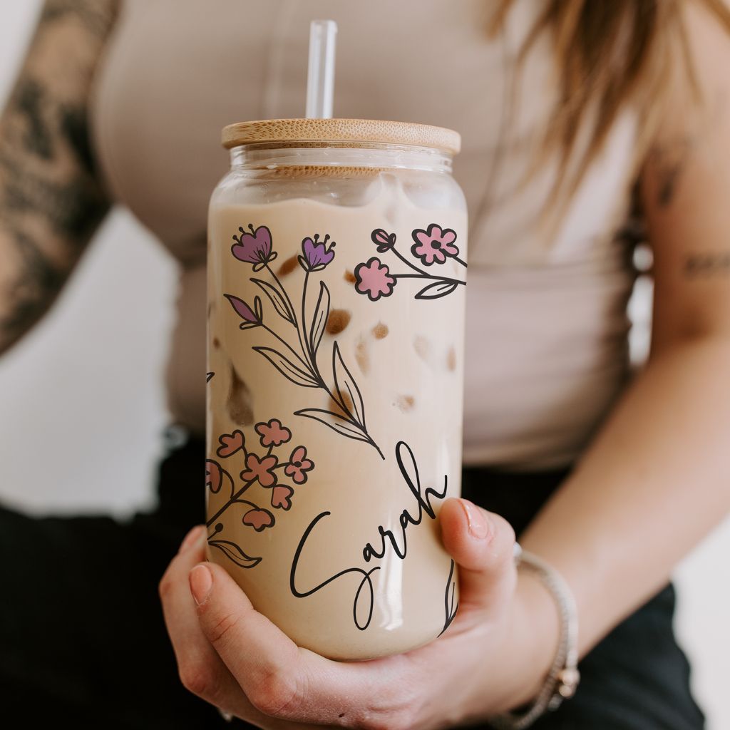 Personalized Iced Coffee Cup with Floral Retro Design, custom can glass with lid and straw, perfect for bridesmaid gifts, bachelorette parties, or bridesmaid proposals, stylish and practical for everyday use