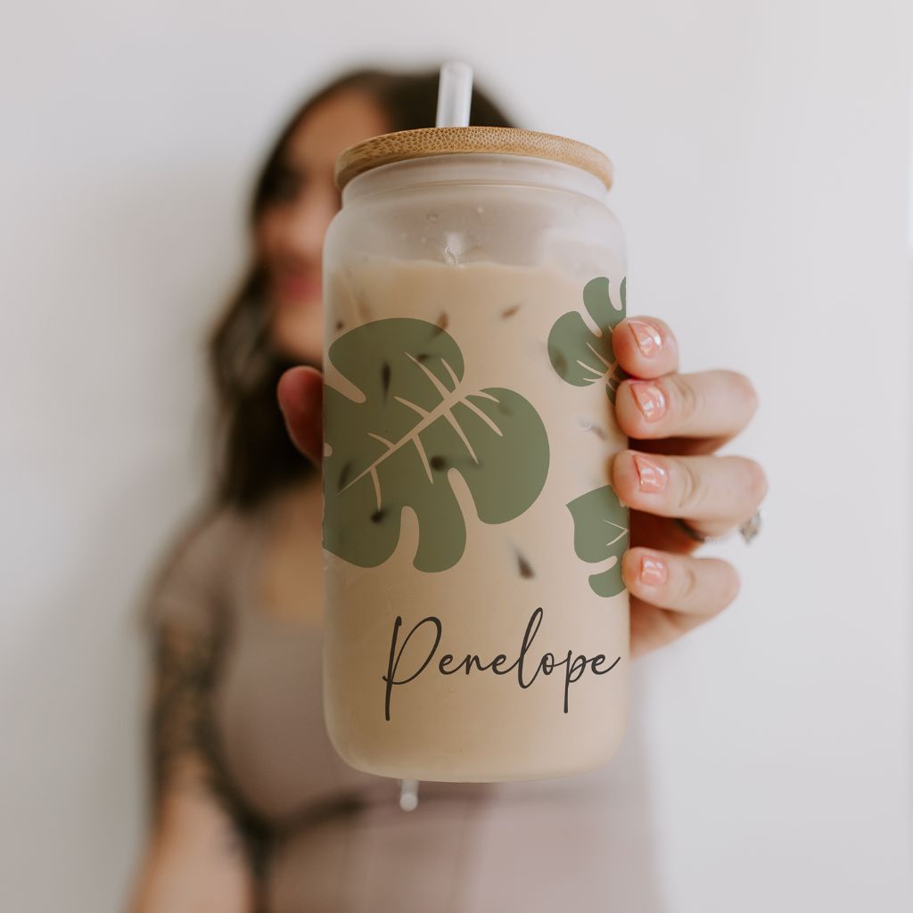 Personalized Iced Coffee Cup with Floral Retro Design, custom can glass with lid and straw, perfect for bridesmaid gifts, bachelorette parties, or bridesmaid proposals, stylish and practical for everyday use