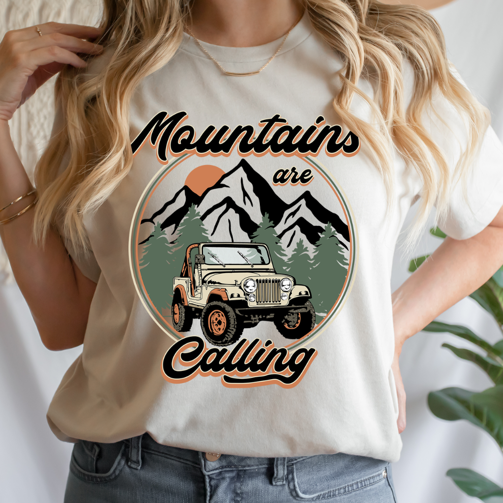 Mountains are Calling Women&#39;s Outdoor Graphic Tee