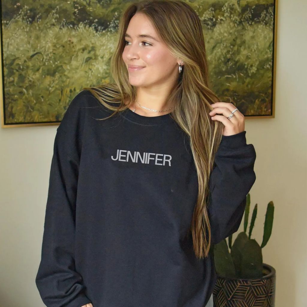 Embroidered Personalized Name Sweatshirt, custom crewneck sweatshirt with elegant name embroidery, perfect for thoughtful gifts, special occasions, or everyday wear, soft and cozy design