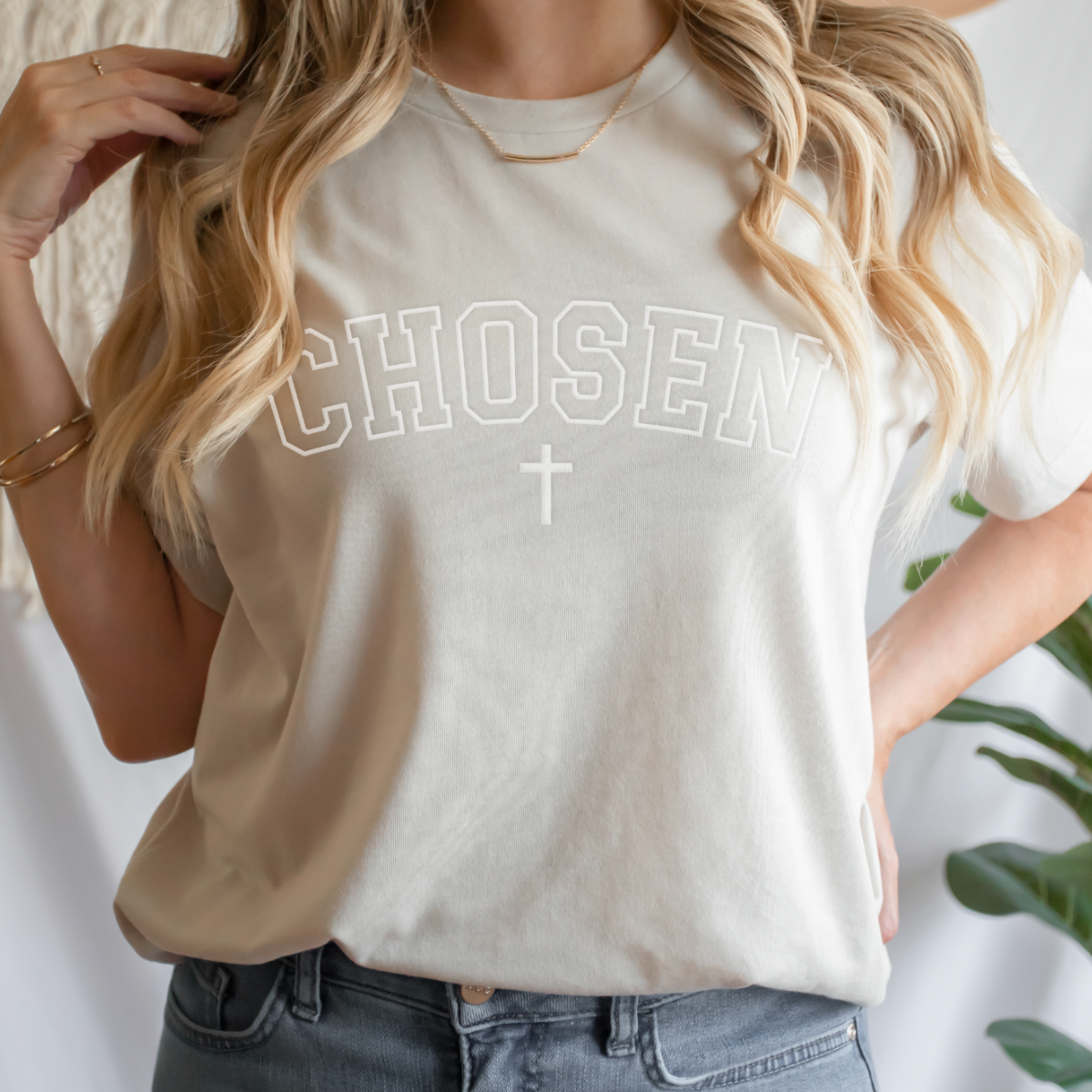 Chosen Women&#39;s Christian Graphic Tee