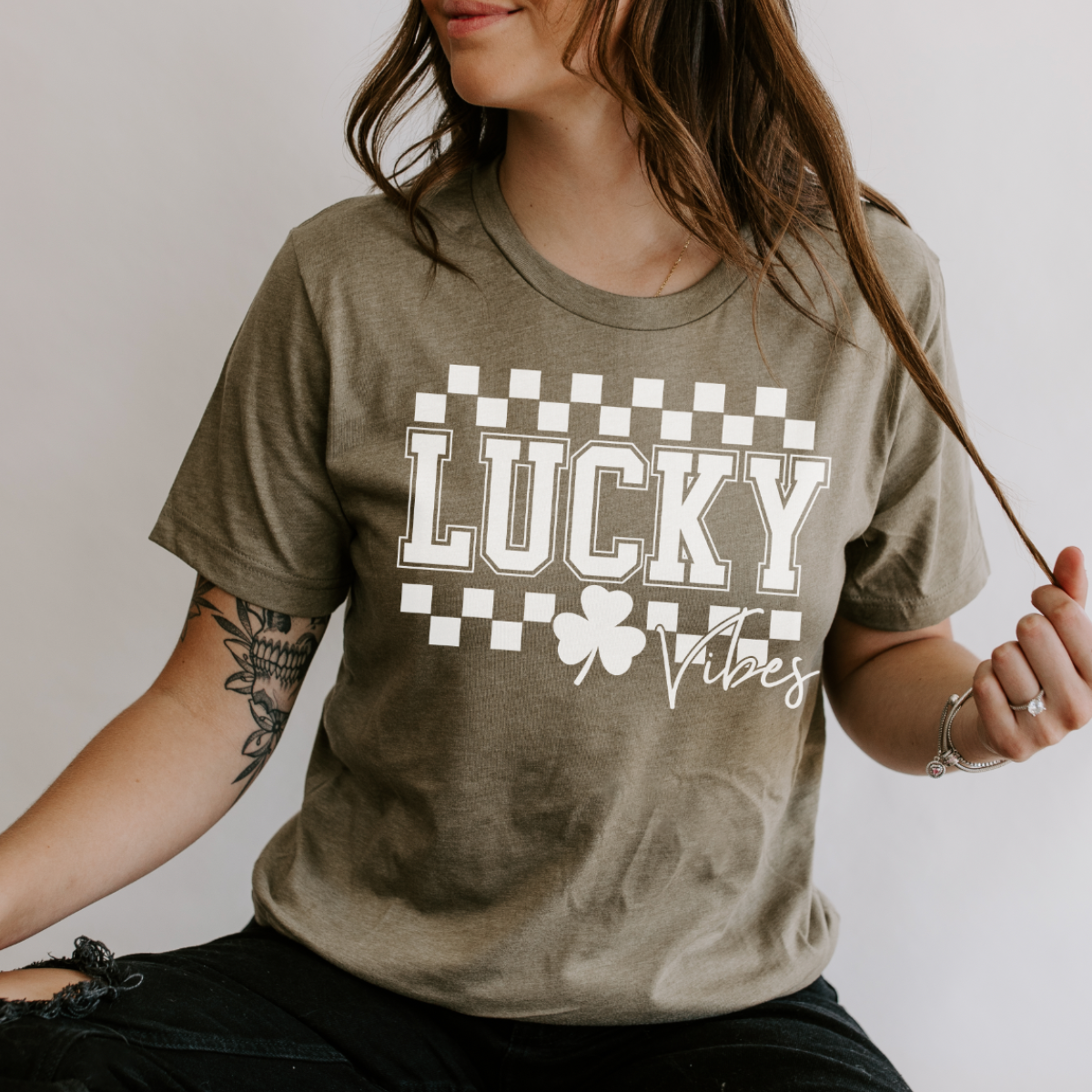 Lucky Vibes St. Patrick&#39;s Day Women&#39;s Graphic Tee