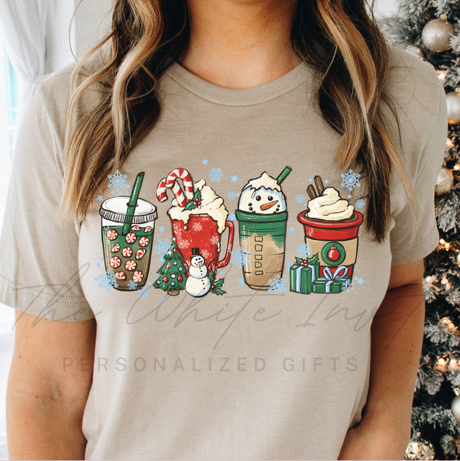 Christmas Peppermint Lattes Women's Graphic Tee